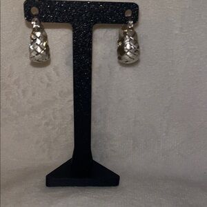 Elegant Starling Silver Earrings NWOT